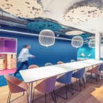 Kräftige Farben können die Kreativität und das Wohlbefinden fördern. Abbildung: Photografie Severin Ettlin