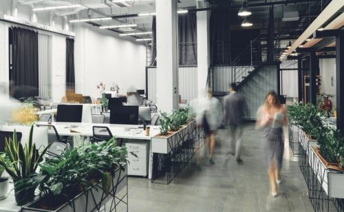 Laut Mindspace-Studie ist ein attraktives Büro ein entscheidendes Kriterium bei der Wahl das Arbeitgebers. Abbildung: AllaSerebrina, Depositphotos