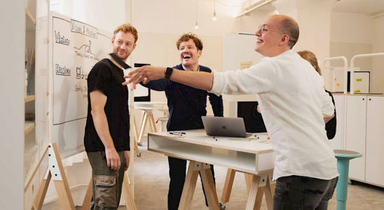 Hybrides Arbeiten, KI und Nachhaltigkeit sollen die Büroeinrichtung prägen. Abbildung: Interstuhl